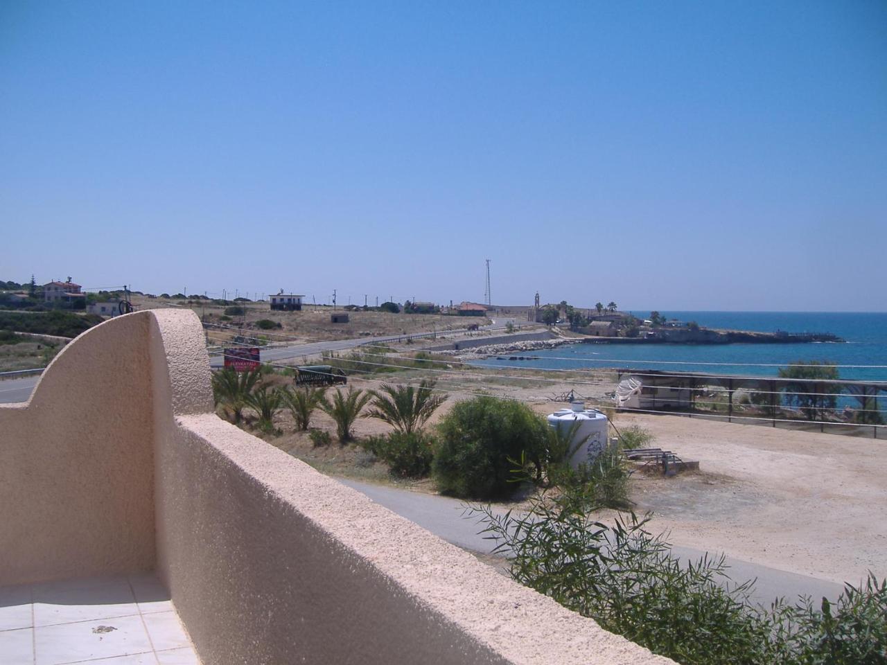 Theresa Hotel At Karpaz Peninsula Agia Trias エクステリア 写真